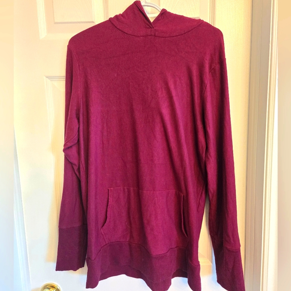 Women's Lightweight Hooded Pullover Sweatshirt - Berry